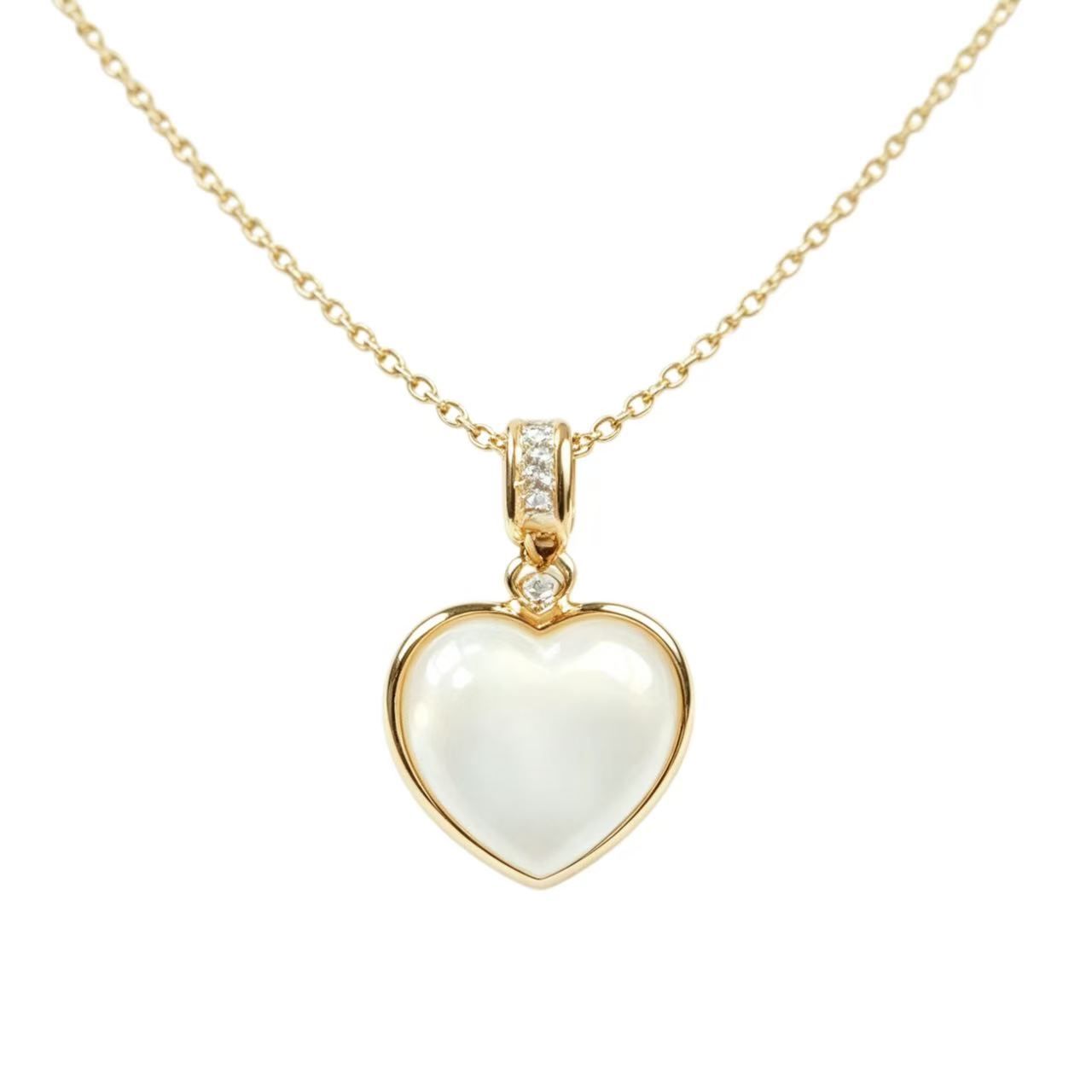 Collier avec incrustation de fritillaire en forme de cœur
