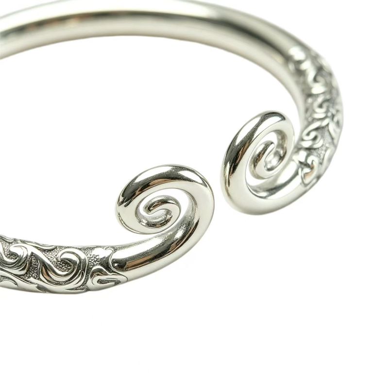 Vintage-style open cuff bracelet with scrollwork 5