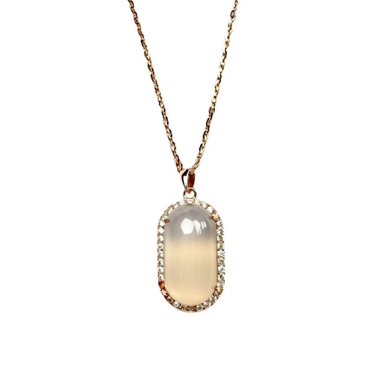 Zircon-set pendant necklace 4