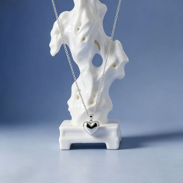 Heart Pendant Necklace 2