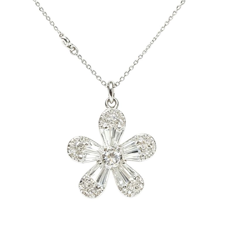 Five-Petal Flower Zircon Necklace 4